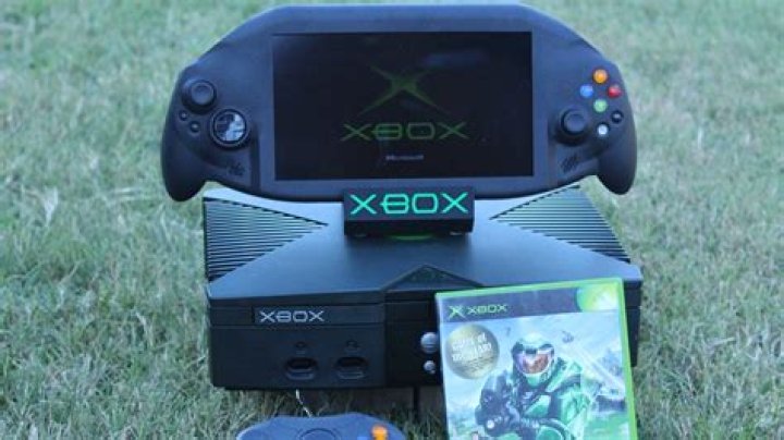 2 Xbox Live accounts signed into 1 console?