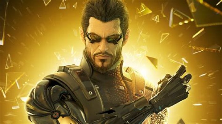 Do different versions of Deus Ex: Human Revolution differ visually or mechanically? How so?