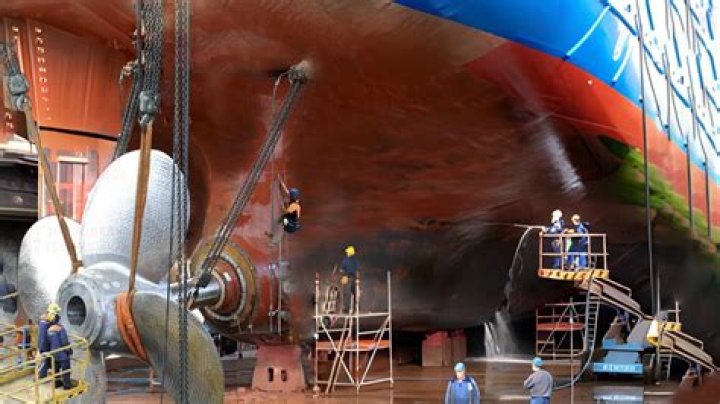 Does repairing the ship before scrapping yield better results?