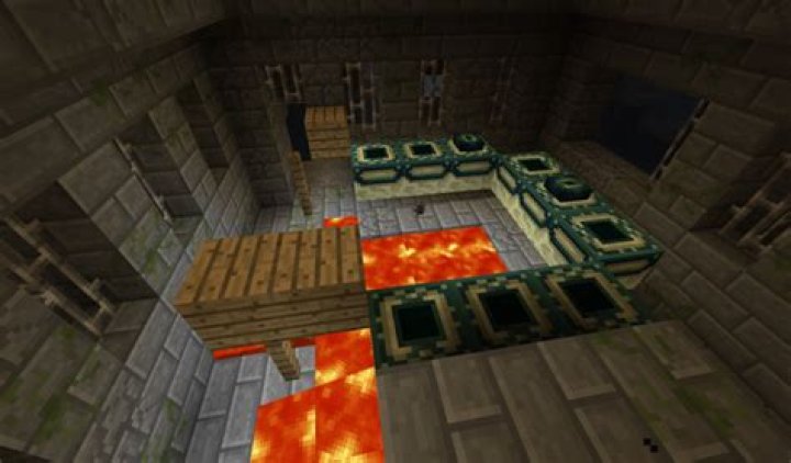 End portal interrupted by mineshaft
