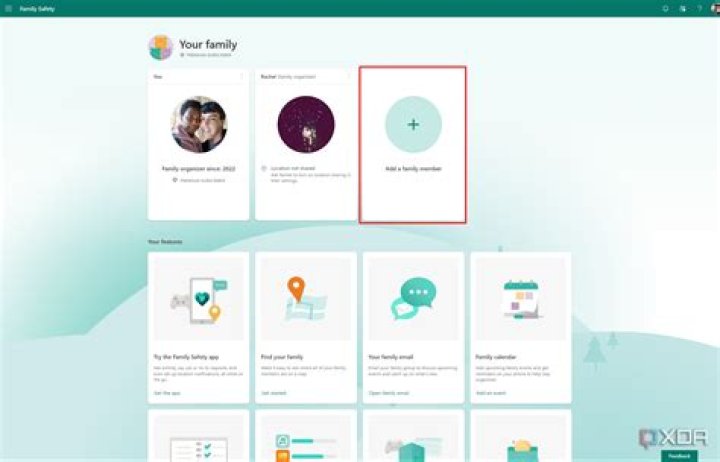 How do I pick-and-match licenses via Family Sharing if multiple friends own the same game?