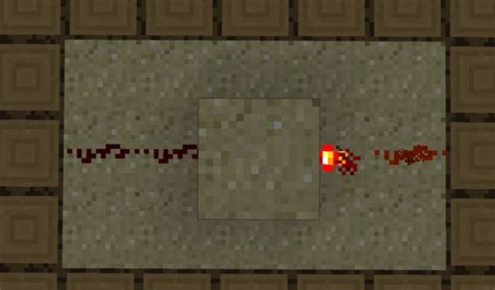 How do I reverse the redstone door so it starts in close position?