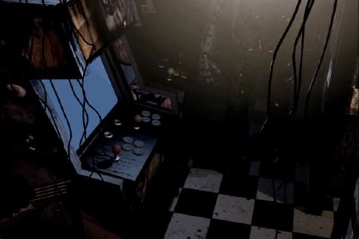 How do I ward off Springtrap in FNAF 3 when he is at the office door?