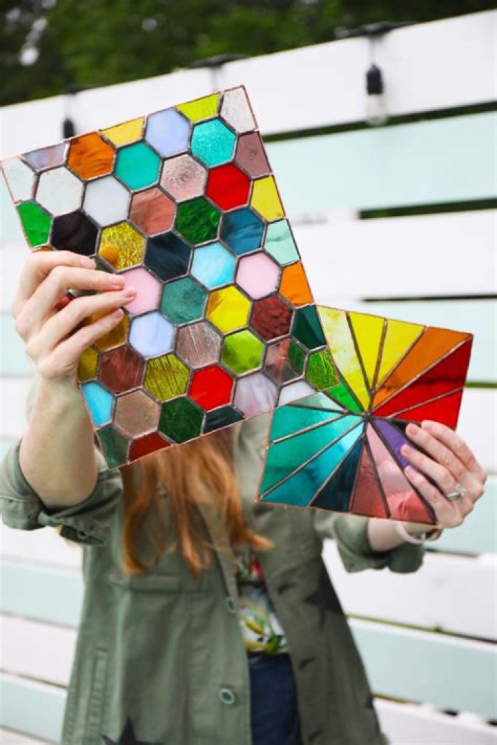 How do you put a Stained Glass Block on an Armor Stand's Head?