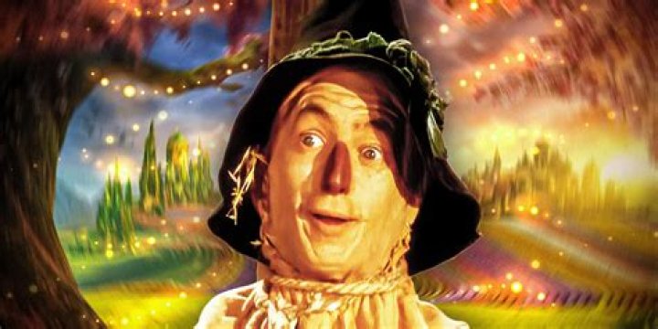 What's the area of effect for the Scarecrow?
