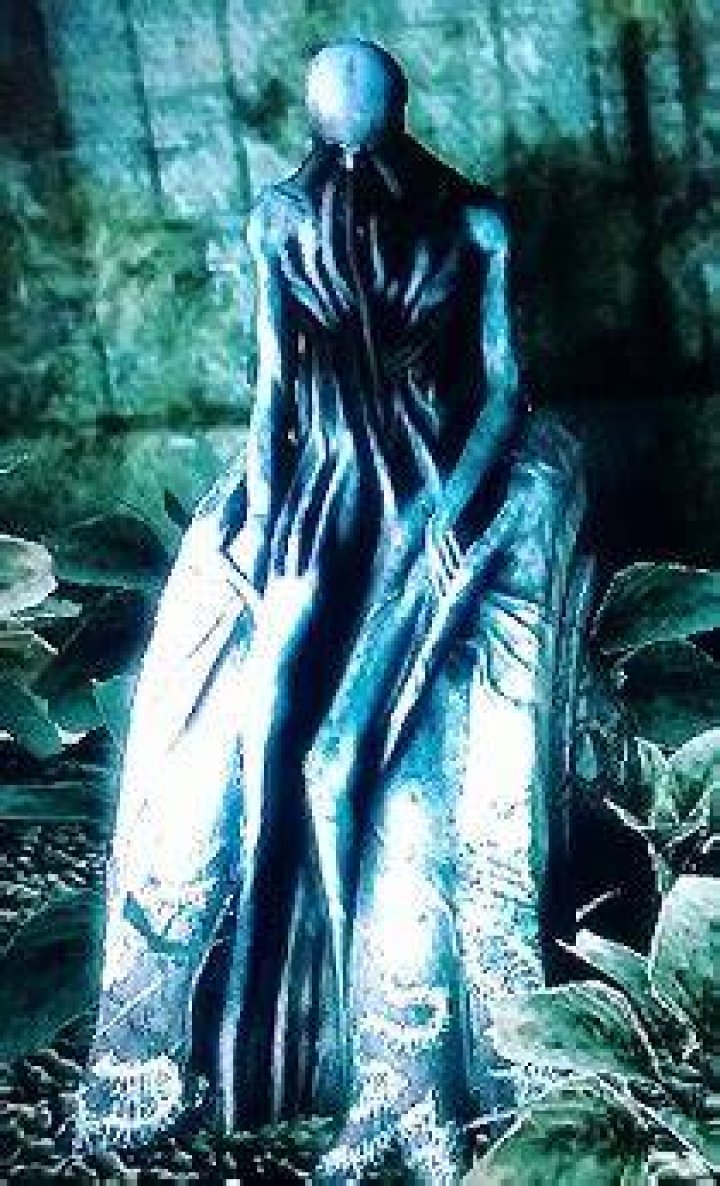 What do the statues on Ilos represent?