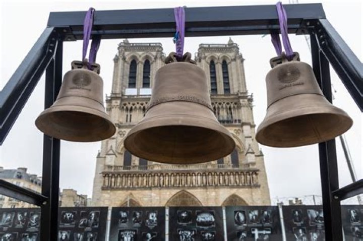 What does ringing the bell in Belfry Luna/Sol do?