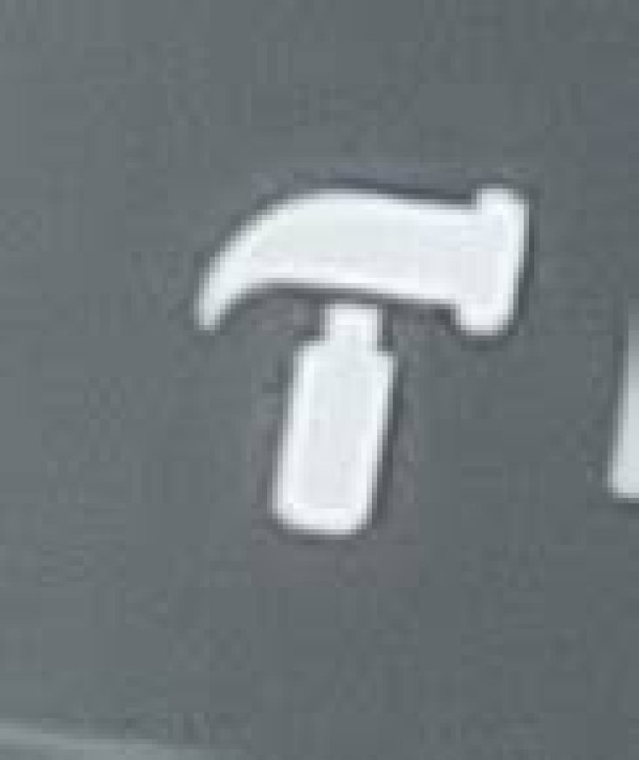 What does this hammer icon next to Roblox usernames mean?