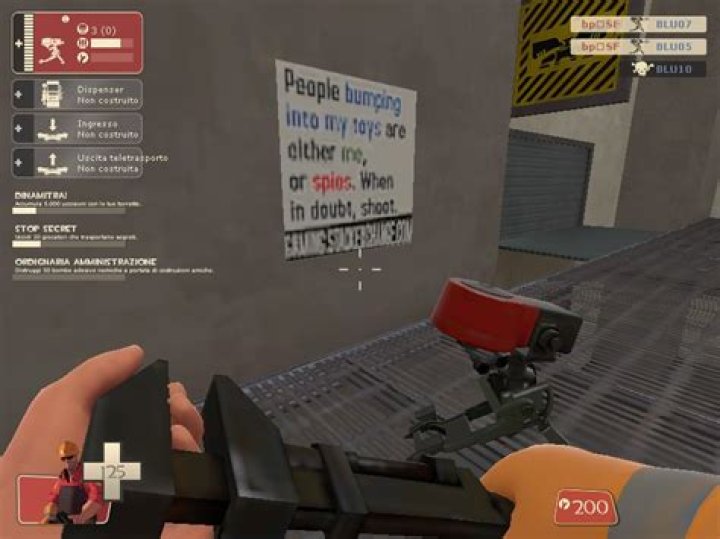 Why do my TF2 sprays look low-res ingame?
