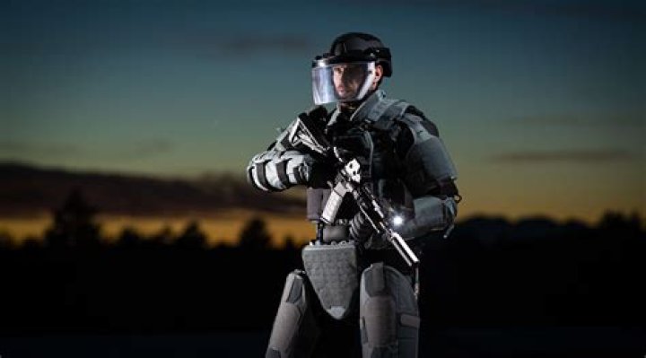 Will wearing heavy armour gauntlets with light armour set affect my sneaking?